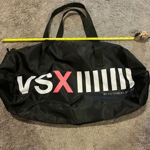 NWOT- Vintage 2015 Victoria’s Secret Sport duffle/ gym bag